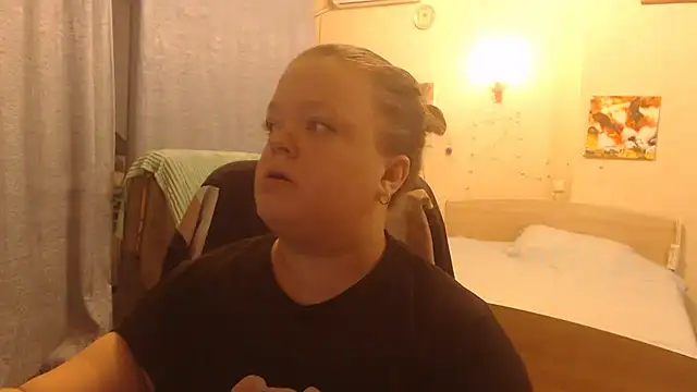 Janiffer MiMi online show from March 2025 07:46:02 PM