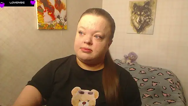 Janiffer MiMi online show from October 2025 05:01:01 PM