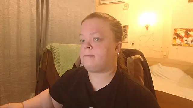 Janiffer MiMi online show from March 2025 07:33:01 PM