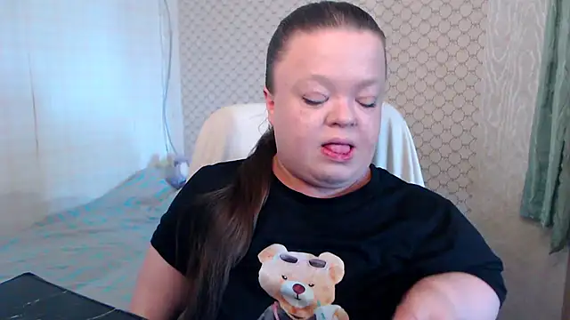 Janiffer MiMi online show from May 2026 04:13:02 PM