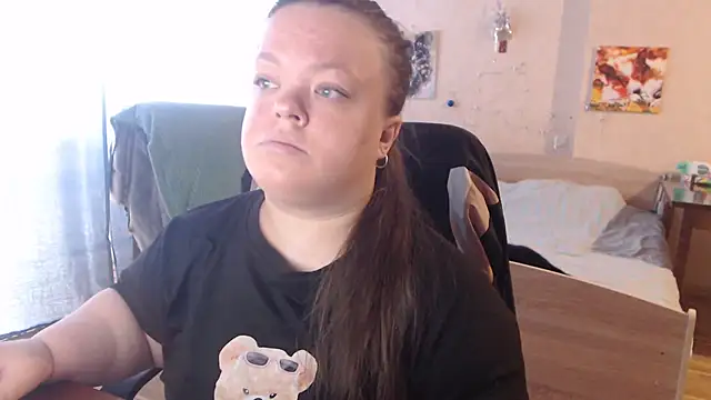 Janiffer MiMi online show from March 2025 01:18:01 PM