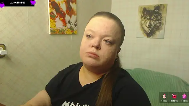Janiffer MiMi online show from September 2025 01:03:02 PM