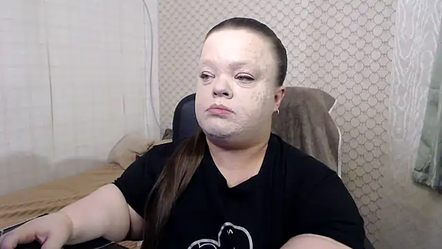 Janiffer MiMi online show from May 2026 06:11:01 PM