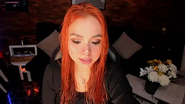Snapshot of GiaBrooksX chatting on October 2025 12:11:01 AM GiaBrooksX online show from October 2025 12:11:01 AM