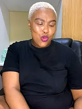 BADFATASS85 online show from December 2025 12:37:02 AM