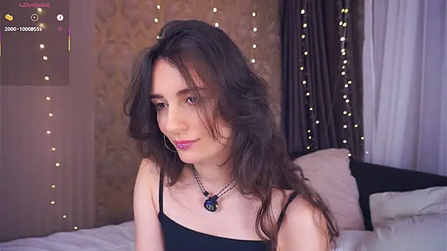 Holla Molly online show from February 2026 06:00:02 AM