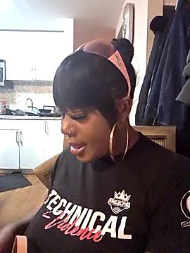 Cherishcherrysha online show from October 2025 12:22:01 AM