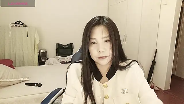 MissValday online show from March 2026 05:52:01 AM