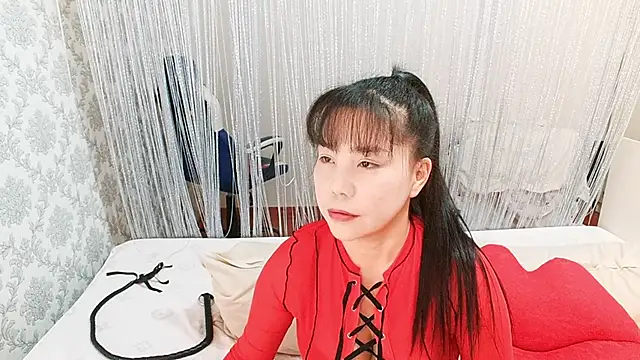Snapshot of MissValday chatting on March 2025 08:06:01 AM MissValday online show from March 2025 08:06:01 AM