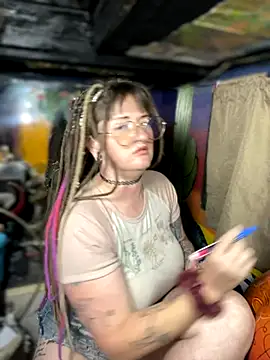 Snapshot of 1-800-FUCKYOU chatting on September 2025 05:28:01 AM 1-800-FUCKYOU online show from September 2025 05:28:01 AM