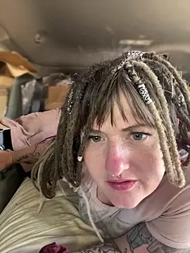 Snapshot of 1-800-FUCKYOU chatting on September 2025 08:30:02 PM 1-800-FUCKYOU online show from September 2025 08:30:02 PM