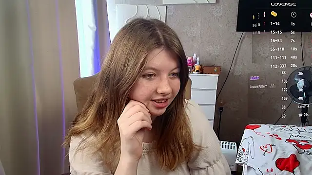 Vivian cutie online show from May 2026 12:44:01 PM