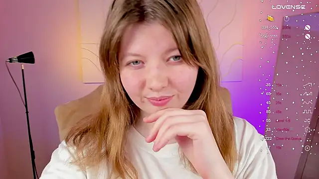 Vivian cutie online show from March 2025 04:39:02 PM