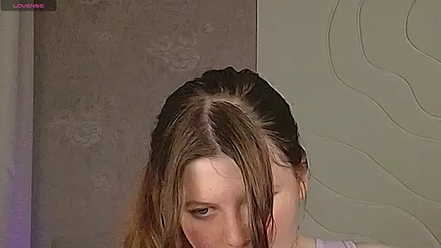 Vivian cutie online show from October 2025 02:38:02 PM