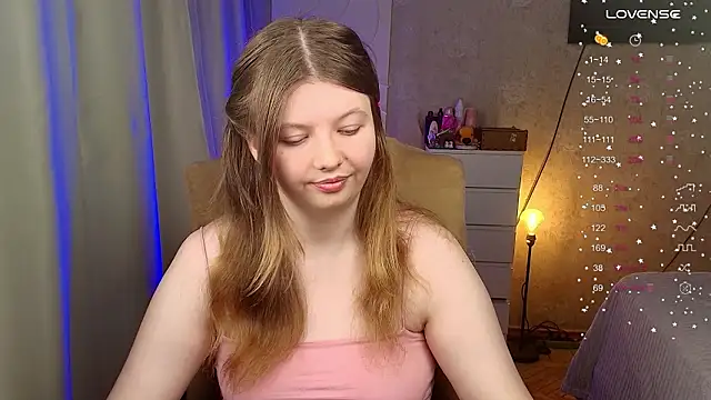 Vivian cutie online show from March 2026 03:51:01 PM