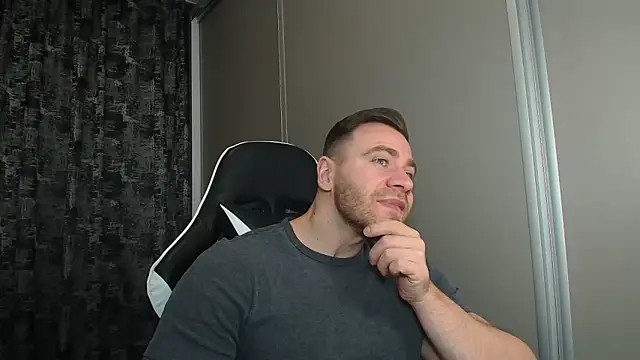 Thori92 online show from March 2026 07:36:02 PM