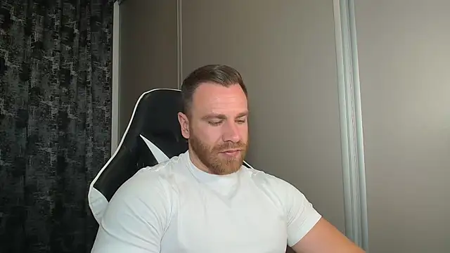 Snapshot of Thori92 chatting on June 2026 01:34:01 PM Thori92 online show from June 2026 01:34:01 PM