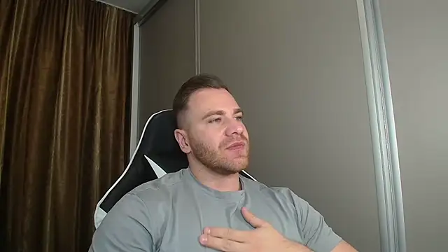 Thori92 online show from December 2025 05:59:02 PM