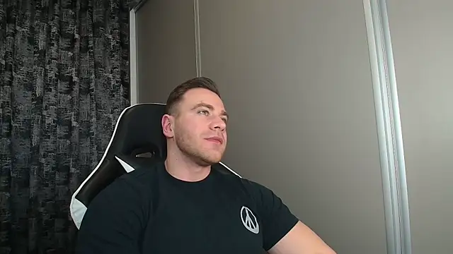 Thori92 online show from April 2026 03:29:02 PM