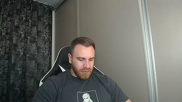 Thori92 online show from November 2025 06:45:02 PM