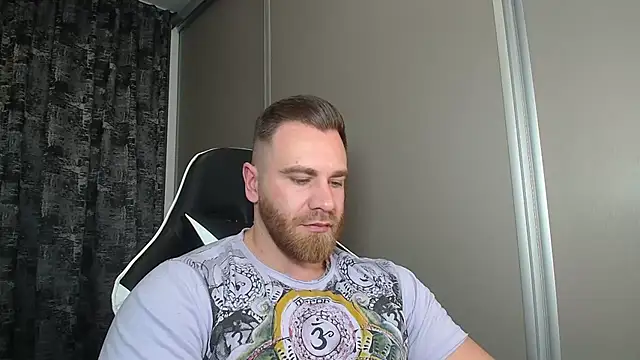 Thori92 online show from December 2025 05:23:01 PM