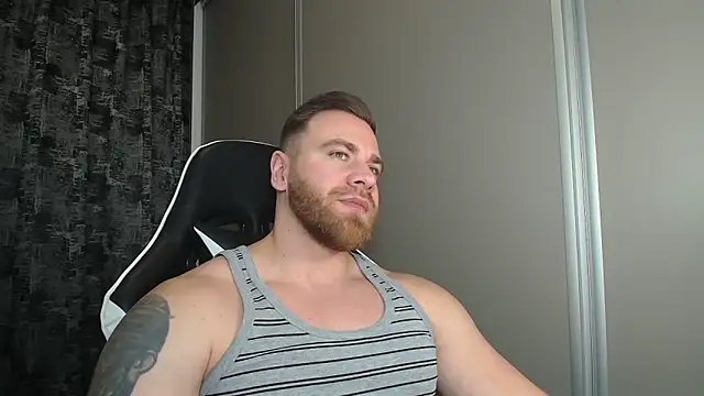 Snapshot of Thori92 chatting on February 2026 06:25:01 PM Thori92 online show from February 2026 06:25:01 PM