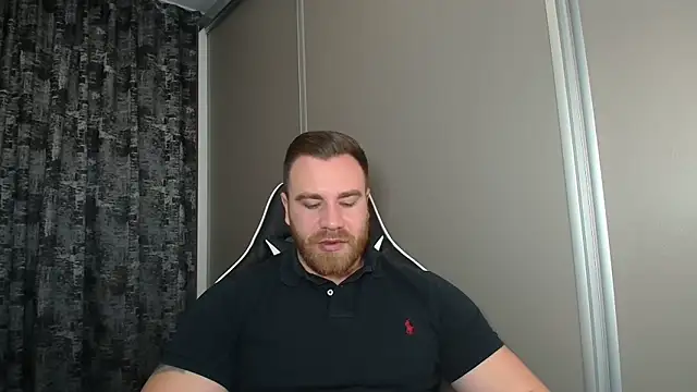 Thori92 online show from November 2025 12:54:01 PM