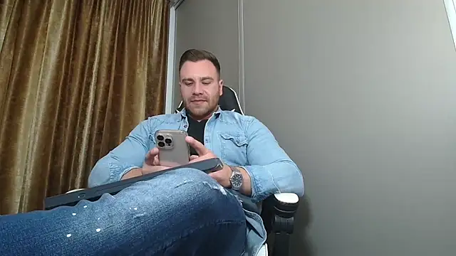 Thori92 online show from December 2025 06:08:01 PM