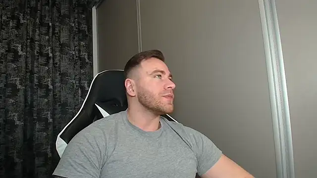 Thori92 online show from March 2026 04:35:01 PM