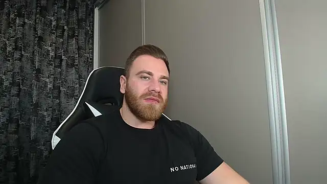 Thori92 online show from December 2025 03:03:02 PM