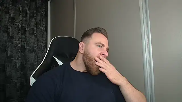 Snapshot of Thori92 chatting on February 2026 06:24:02 PM Thori92 online show from February 2026 06:24:02 PM