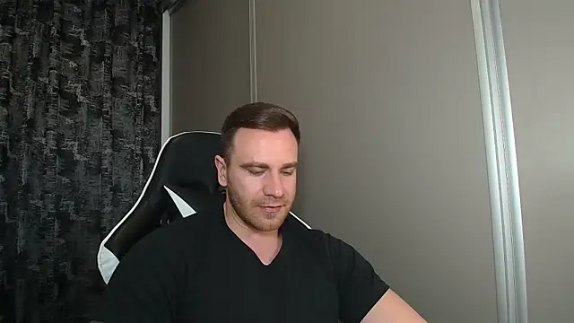 Thori92 online show from April 2026 05:47:01 PM