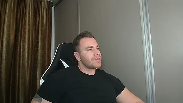 Thori92 online show from December 2025 08:04:02 PM