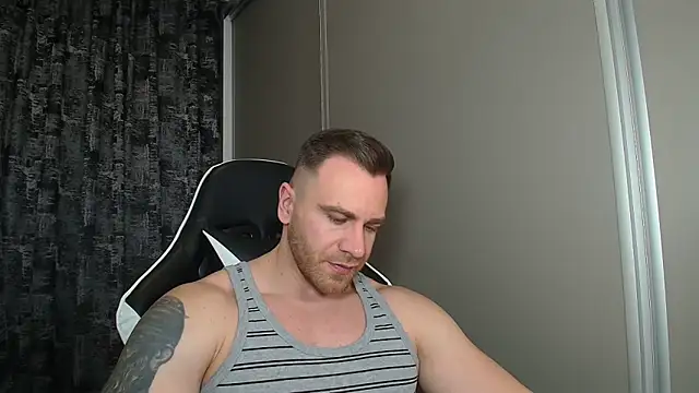 Thori92 online show from April 2026 05:19:02 PM