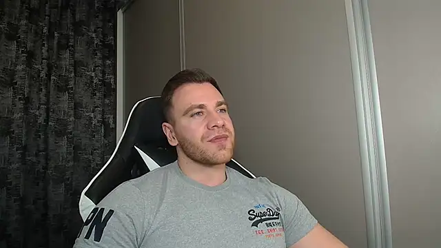 Thori92 online show from March 2026 05:08:01 PM