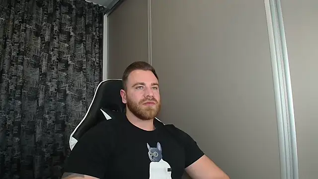 Thori92 online show from November 2025 05:17:02 PM