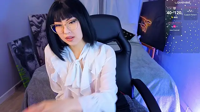 Snapshot of ValeryMur chatting on July 2026 01:00:02 PM ValeryMur online show from July 2026 01:00:02 PM