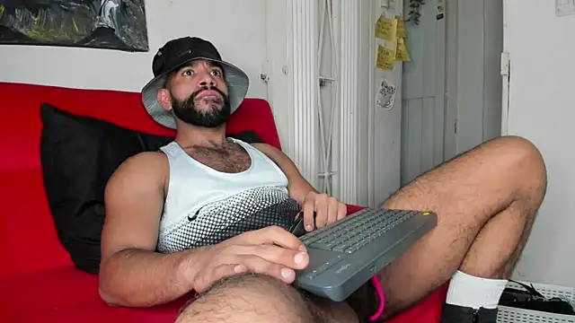 sweatyhairypig23 online show from February 2026 04:22:02 AM