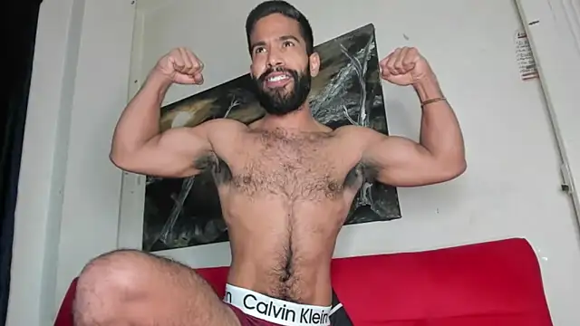 Snapshot of sweatyhairypig23 chatting on November 2025 06:51:02 AM sweatyhairypig23 online show from November 2025 06:51:02 AM