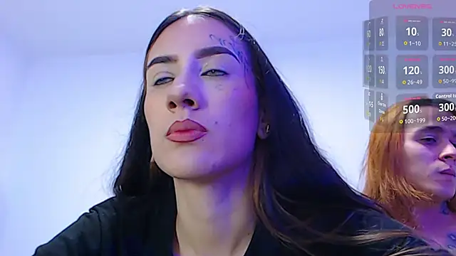 I am kim online show from November 2025 12:58:02 AM