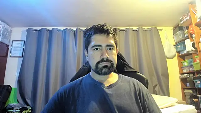 VonDoomdelToro online show from October 2025 09:32:02 AM