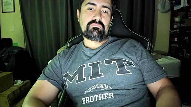 VonDoomdelToro online show from October 2025 06:12:02 AM