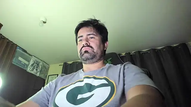 Snapshot of VonDoomdelToro chatting on May 2026 04:40:01 AM VonDoomdelToro online show from May 2026 04:40:01 AM