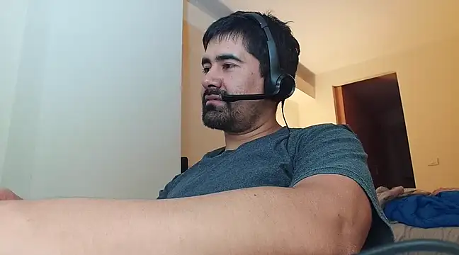 VonDoomdelToro online show from February 2025 05:59:01 AM