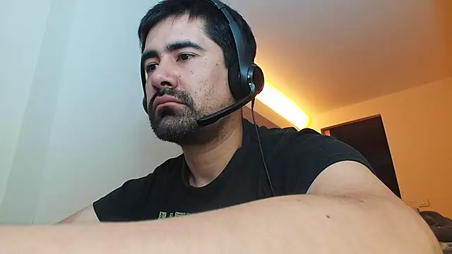 VonDoomdelToro online show from February 2025 03:18:01 AM