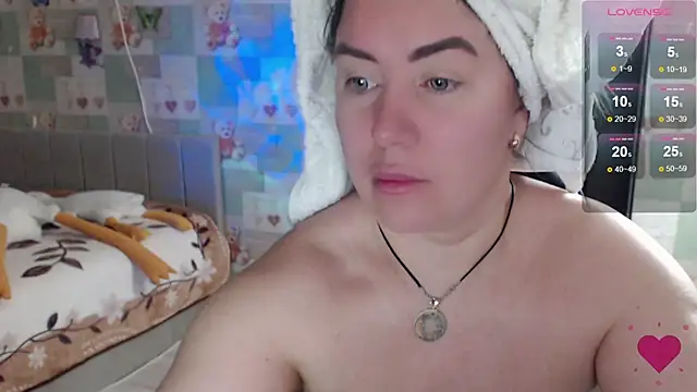 Korolek12 online show from February 2026 05:15:01 AM