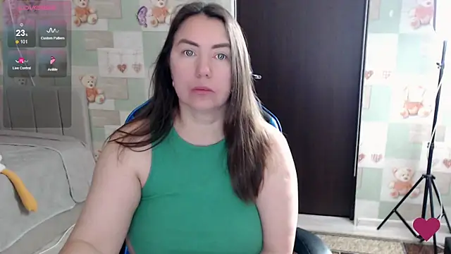 Snapshot of Korolek12 chatting on June 2026 02:01:02 AM Korolek12 online show from June 2026 02:01:02 AM