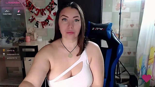 Korolek12 online show from November 2025 04:41:01 AM