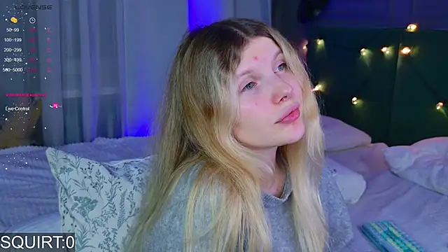 Snapshot of _aleksa_ chatting on November 2025 02:28:02 PM aleksa online show from November 2025 02:28:02 PM