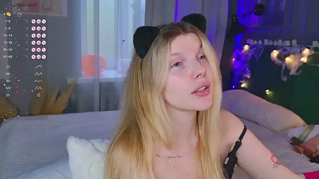 Snapshot of _aleksa_ chatting on October 2025 06:54:01 AM aleksa online show from October 2025 06:54:01 AM